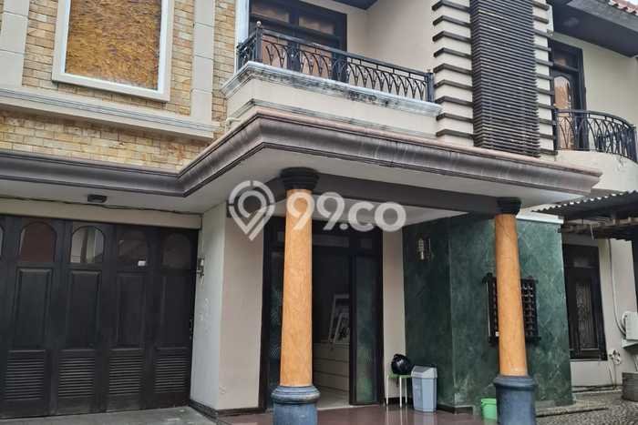 For Sale! Luxury House LT 320m2 Desain Elegan di Renon For Sale! Luxury House LT 320m2 Desain Elegan di Renon