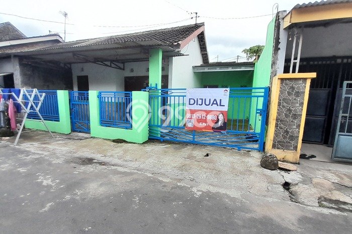 Dijual Rumah Murah di Tasikmadu Karanganyar Harga Rp 165 Juta LT 74m2 Dijual Rumah Murah di Tasikmadu Karanganyar Harga Rp 165 Juta LT 74m2
