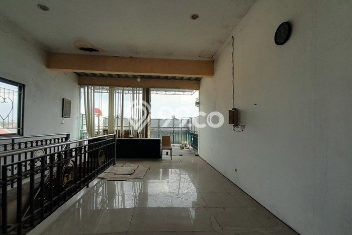 FOR SALE! Komersial di Colomadu Karanganyar, LT 182m2, LB 450m2 FOR SALE! Komersial di Colomadu Karanganyar, LT 182m2, LB 450m2