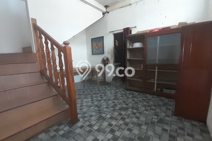 FEATURED! Rumah Asri area Kartasura, Luas 85m2m² Bangunan 160m2m² FEATURED! Rumah Asri area Kartasura, Luas 85m2m² Bangunan 160m2m²
