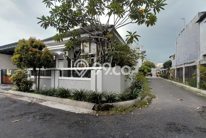 Disewakan Rumah Konsep Minimalis di Colomadu Karanganyar dengan 3 KT Disewakan Rumah Konsep Minimalis di Colomadu Karanganyar dengan 3 KT