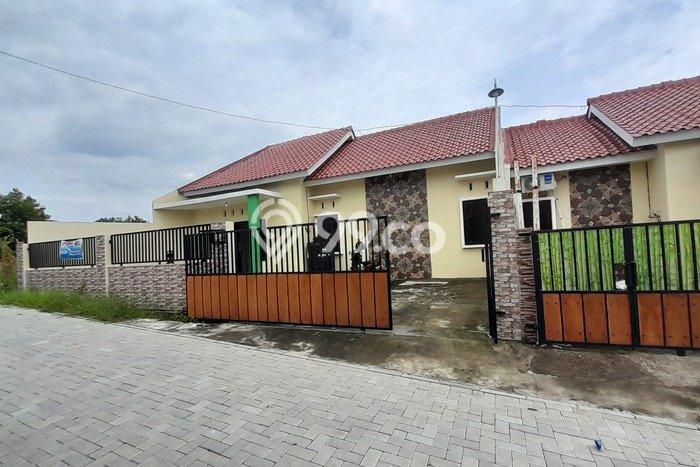 Rumah Budget Terbaik Dijual Area Gondangrejo LT 96m2 Rumah Budget Terbaik Dijual Area Gondangrejo LT 96m2