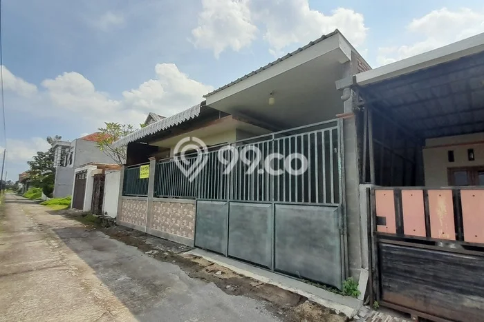 Rumah Modern 2 KT LT 86m2 di Solo Baru Rumah Modern 2 KT LT 86m2 di Solo Baru