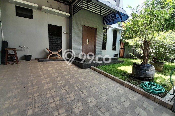 Hunian Cantik Modern Lb 200m2 di Colomadu, Karanganyar Hunian Cantik Modern Lb 200m2 di Colomadu, Karanganyar