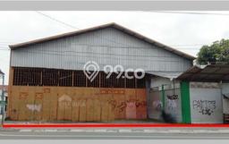 Gudang Area Niaga di Banyuanyar, Luas 800m2m², Siap Usaha Gudang Area Niaga di Banyuanyar, Luas 800m2m², Siap Usaha
