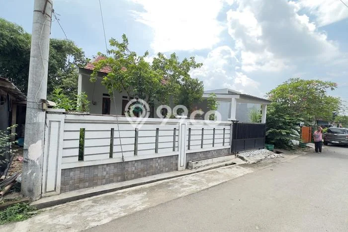 Dijual Rumah 3 Kamar Lokasi Strategis Nyaman dan Strategis di Grogol Dijual Rumah 3 Kamar Lokasi Strategis Nyaman dan Strategis di Grogol