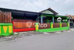 Rumah Modern 3 KT LT 205m2 di Pulisen Rumah Modern 3 KT LT 205m2 di Pulisen