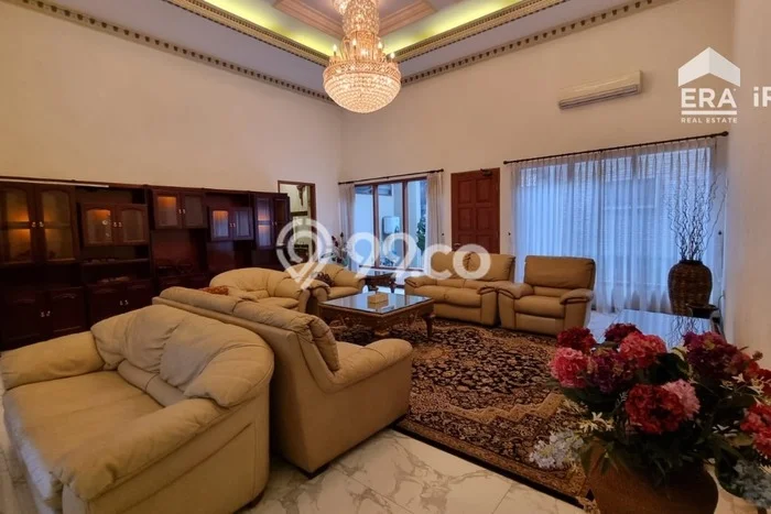 Hunian Mewah Siap Huni LT 630m2 di Laweyan, Surakarta Hunian Mewah Siap Huni LT 630m2 di Laweyan, Surakarta