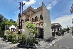 SPECIAL PRICE! Rumah Asri di Banjarsari, LT 151m2m² LB 200m2m² SPECIAL PRICE! Rumah Asri di Banjarsari, LT 151m2m² LB 200m2m²