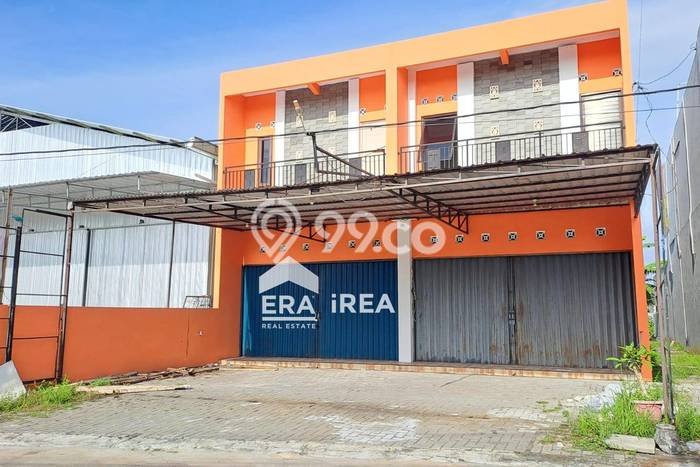 AREA BISNIS! Ruko Kawasan Depok, Luas 550m2m², Area Strategis AREA BISNIS! Ruko Kawasan Depok, Luas 550m2m², Area Strategis