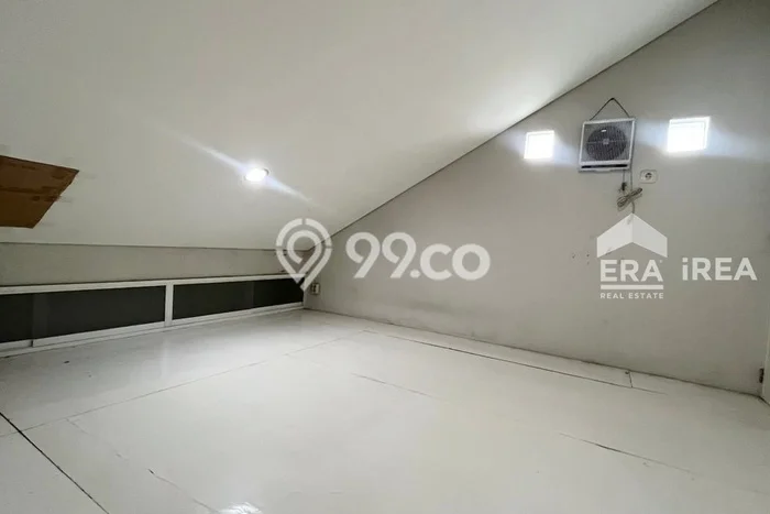Jual Rumah Minimalis Bagus Punya 4 KT di Banjarsari Surakarta SHM Jual Rumah Minimalis Bagus Punya 4 KT di Banjarsari Surakarta SHM