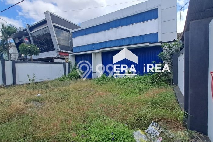 FOR SALE! Komersial di Mlati Sleman, LT 592m2, LB 140m2 FOR SALE! Komersial di Mlati Sleman, LT 592m2, LB 140m2