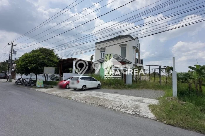 Rumah Mewah Siap Huni LT 1832m2 di Kartasura, Sukoharjo Rumah Mewah Siap Huni LT 1832m2 di Kartasura, Sukoharjo