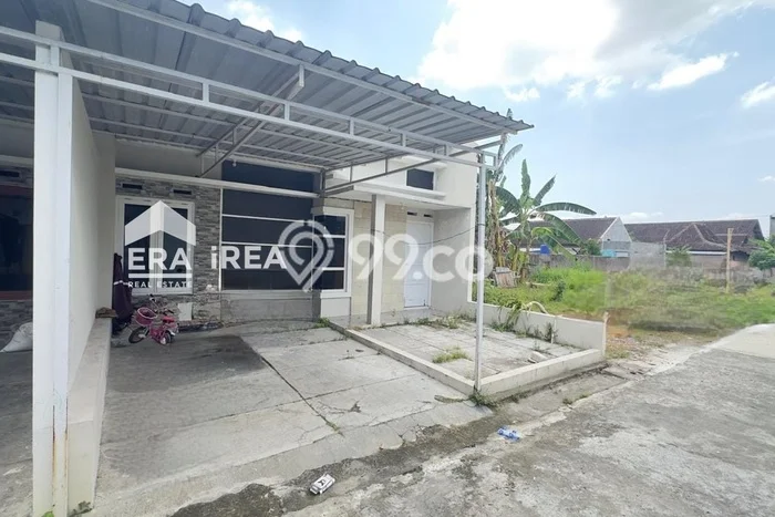 Dijual Rumah Murah di Gondangrejo Karanganyar Harga Rp 299 Juta LT 67m2 Dijual Rumah Murah di Gondangrejo Karanganyar Harga Rp 299 Juta LT 67m2