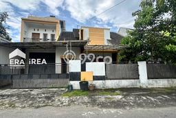 For Sale Rumah 7 Kamar Lokasi Strategis Bagus dan Strategis di Karanganyar For Sale Rumah 7 Kamar Lokasi Strategis Bagus dan Strategis di Karanganyar
