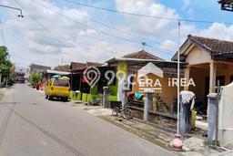 For Sale Rumah 3 Kamar Lokasi Strategis Nyaman dan Strategis di Sukoharjo For Sale Rumah 3 Kamar Lokasi Strategis Nyaman dan Strategis di Sukoharjo