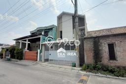 Rumah Kost Dijual di Laweyan, Solo, Spesifikasi 9 KT, 10 KM, 200m2 Rumah Kost Dijual di Laweyan, Solo, Spesifikasi 9 KT, 10 KM, 200m2