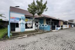 Rumah Modern Cantik 3 KT Bisa Langsung Pindah di Solo Baru Rumah Modern Cantik 3 KT Bisa Langsung Pindah di Solo Baru