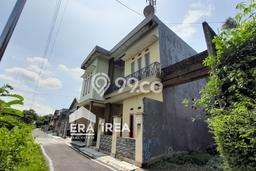 Rumah Modern Cantik 4 Kamar Siap Huni di Polokarto Rumah Modern Cantik 4 Kamar Siap Huni di Polokarto