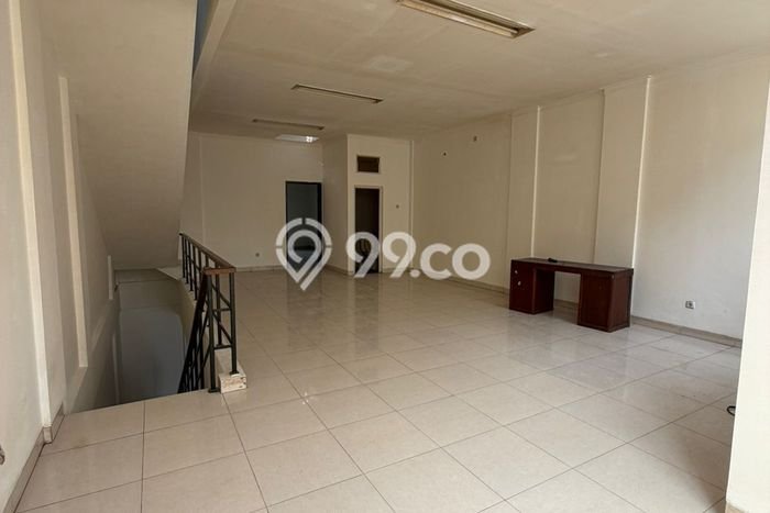 Ruko untuk disewa di Serpong Utara punya LT 87m2 & LB 200m2 harga sewa kompetitif Ruko untuk disewa di Serpong Utara punya LT 87m2 & LB 200m2 harga sewa kompetitif