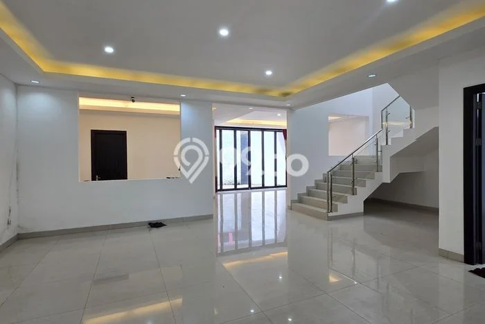 Jarang Ada! Rumah Sewa 4 Kamar Bagus Siap Huni Alam Sutera Jarang Ada! Rumah Sewa 4 Kamar Bagus Siap Huni Alam Sutera