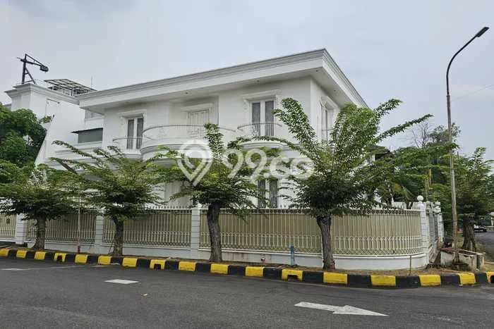 Rumah Eksklusif Dijual LT 547m2 di Kebon Jeruk, Jakarta Barat Rumah Eksklusif Dijual LT 547m2 di Kebon Jeruk, Jakarta Barat