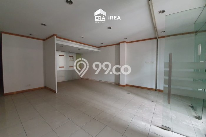 Ruko untuk disewa di Banjarsari punya LT 102m2 & LB 170m2 harga sewa kompetitif Ruko untuk disewa di Banjarsari punya LT 102m2 & LB 170m2 harga sewa kompetitif