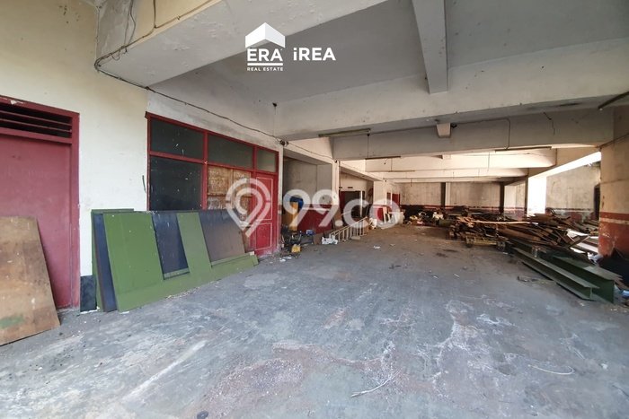 FOR SALE! Komersial di Jebres Surakarta, LT 1011m2, LB 1500m2 FOR SALE! Komersial di Jebres Surakarta, LT 1011m2, LB 1500m2