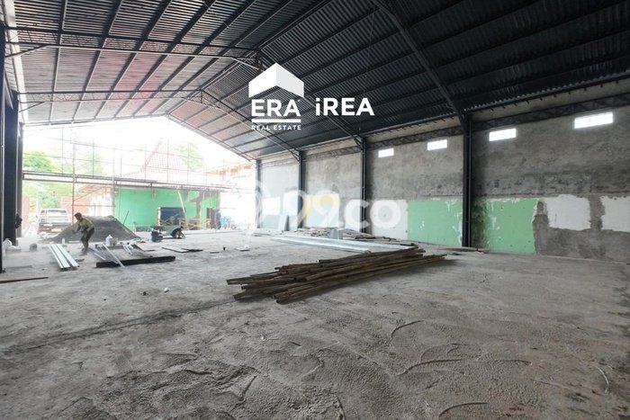 Komersial Disewakan Cepat di Manahan Solo LB 500m2 Komersial Disewakan Cepat di Manahan Solo LB 500m2