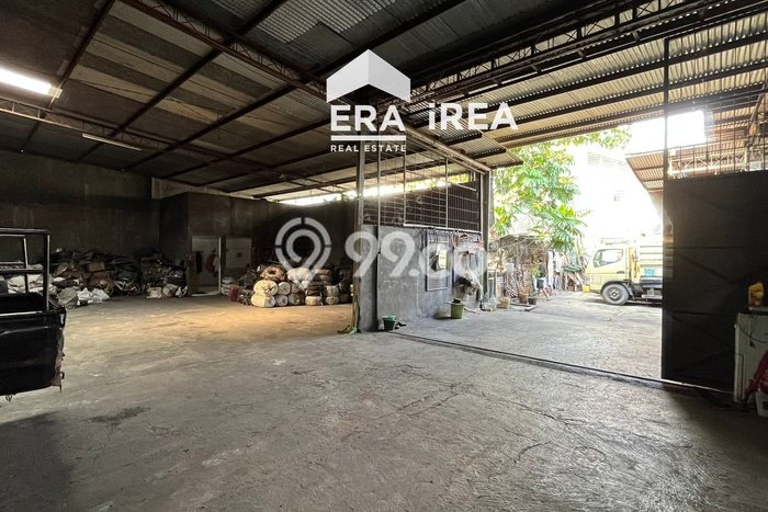 Gudang untuk disewa di Solo Baru punya LT 825m2 & LB 621m2 harga sewa kompetitif Gudang untuk disewa di Solo Baru punya LT 825m2 & LB 621m2 harga sewa kompetitif
