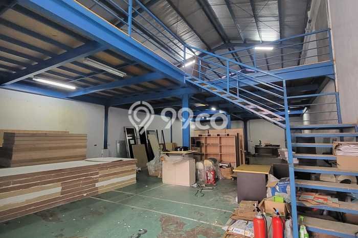 Unit Gudang Dijual di Jakarta Barat LT 252m2 & LB 369m2 Unit Gudang Dijual di Jakarta Barat LT 252m2 & LB 369m2