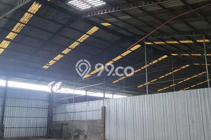 Gudang Disewa di Tangerang dengan LB 767m2 Area Komersial Ramai Gudang Disewa di Tangerang dengan LB 767m2 Area Komersial Ramai