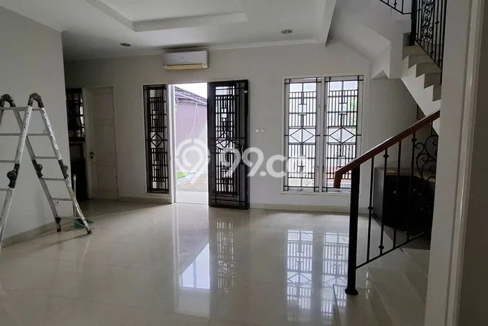 Disewakan! Rumah 3 Kamar Tidur &
2 Kamar Mandi di Cirebon Kota, Cirebon Disewakan! Rumah 3 Kamar Tidur &
2 Kamar Mandi di Cirebon Kota, Cirebon