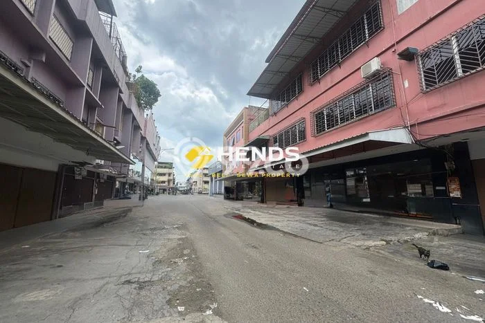 LOKASI STRATEGIS! Ruko Kawasan , Luas 936m2m², Jalan Strategis LOKASI STRATEGIS! Ruko Kawasan , Luas 936m2m², Jalan Strategis