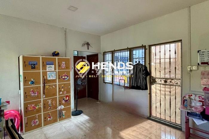 DIJUAL CEPAT! Rumah Modern area , Batam, LT 144m2m² LB 208m2m² Bisa Nego! DIJUAL CEPAT! Rumah Modern area , Batam, LT 144m2m² LB 208m2m² Bisa Nego!
