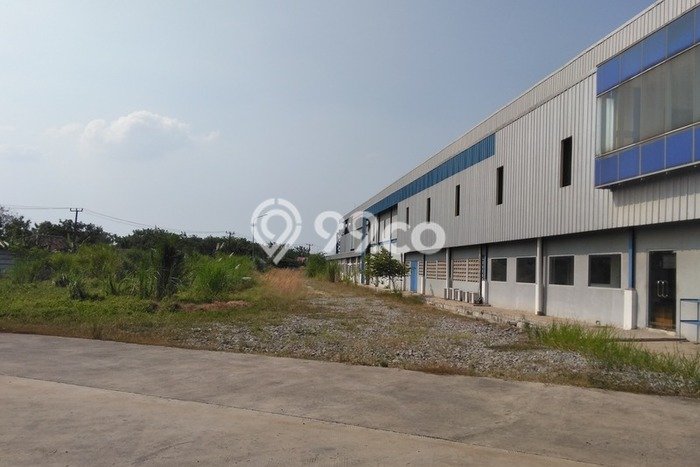 Unit Komersial Dijual di Bekasi LT 80000m2 & LB 10000m2 Unit Komersial Dijual di Bekasi LT 80000m2 & LB 10000m2