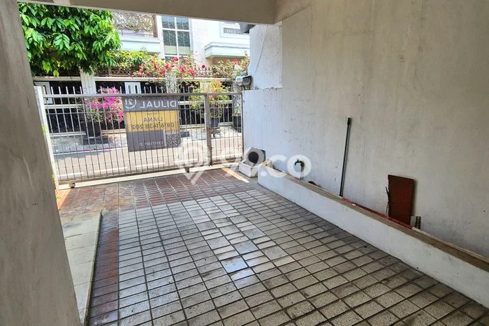 Rumah Elit Modern Tanpa Renovasi di Pulo Asem Jakarta Timur Rumah Elit Modern Tanpa Renovasi di Pulo Asem Jakarta Timur