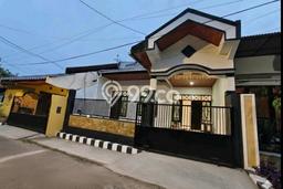 Lokasi strategis! Rumah siap pakai disewakan di Rungkut LB 120m2 Lokasi strategis! Rumah siap pakai disewakan di Rungkut LB 120m2