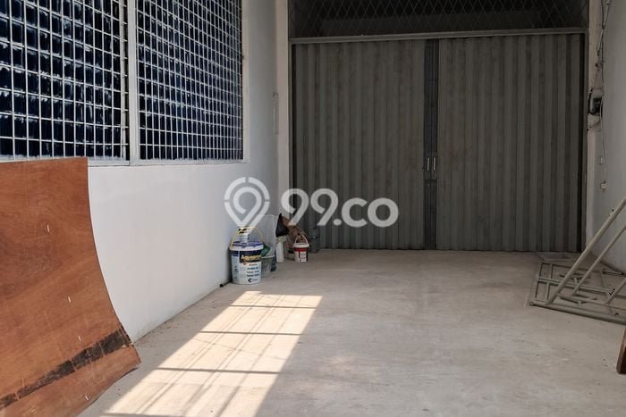 Unit Ruko Dijual di Jakarta Barat LT 84m2 & LB 110m2 Unit Ruko Dijual di Jakarta Barat LT 84m2 & LB 110m2