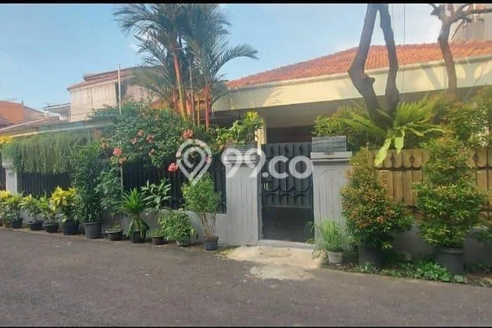 For Sale Rumah Mewah Exclusive di Duren Sawit, Jakarta Timur For Sale Rumah Mewah Exclusive di Duren Sawit, Jakarta Timur