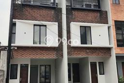 Rumah Minimalis 4 KT di Pejaten Jakarta Selatan Semi Furnished Rumah Minimalis 4 KT di Pejaten Jakarta Selatan Semi Furnished