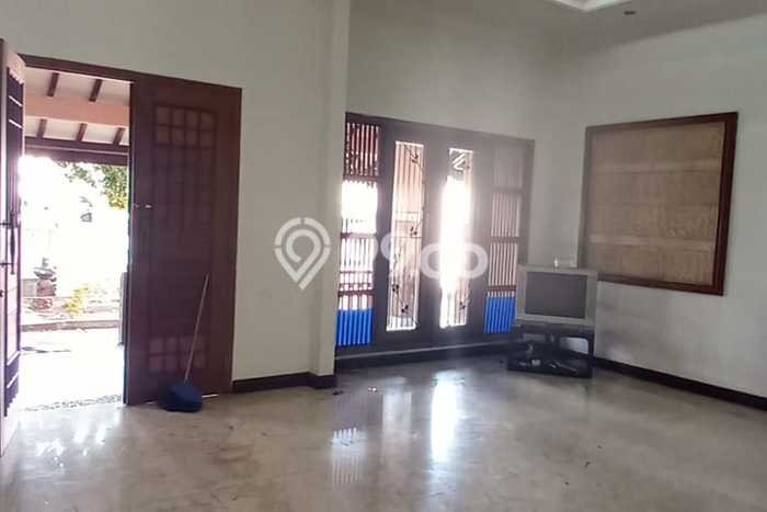 Dijual Rumah Luas Megah Dengan View Eksklusif di Cipinang, Jakarta Timur Dijual Rumah Luas Megah Dengan View Eksklusif di Cipinang, Jakarta Timur