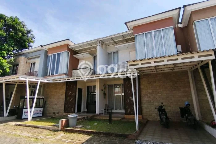 Jual Rumah Strategis Bagus Punya 2 KT di Ciputat Tangerang Selatan SHM Jual Rumah Strategis Bagus Punya 2 KT di Ciputat Tangerang Selatan SHM