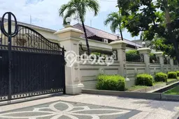 INVESTASI CERDAS! Rumah Exclusive Wonocolo, Surabaya, LT 1410m2m² LB 722m2m² INVESTASI CERDAS! Rumah Exclusive Wonocolo, Surabaya, LT 1410m2m² LB 722m2m²