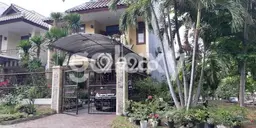 Dijual Rumah Premium dengan Fasilitas Sekitar Komplit di Dukuh Pakis, Surabaya Dijual Rumah Premium dengan Fasilitas Sekitar Komplit di Dukuh Pakis, Surabaya