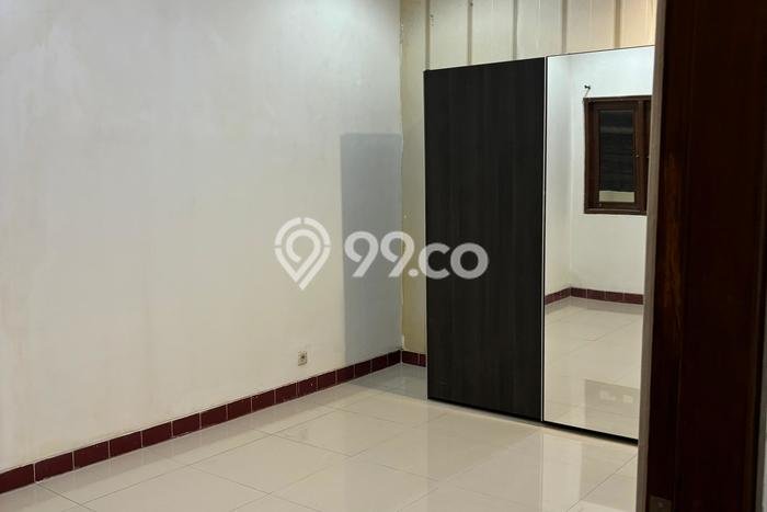 Area Ramai! Ruko Dijual di Tegalrejo untuk Bisnis Luas Bangunan 265m2 Area Ramai! Ruko Dijual di Tegalrejo untuk Bisnis Luas Bangunan 265m2