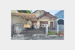 FEATURED! Rumah Asri di Tegalrejo, LT 182m2m² Bangunan 182m2m² FEATURED! Rumah Asri di Tegalrejo, LT 182m2m² Bangunan 182m2m²