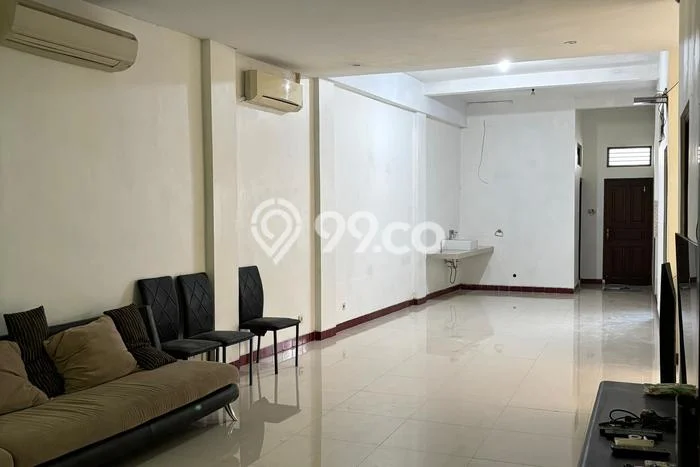 Area Ramai! Ruko Dijual di Tegalrejo untuk Bisnis Luas Bangunan 265m2 Area Ramai! Ruko Dijual di Tegalrejo untuk Bisnis Luas Bangunan 265m2