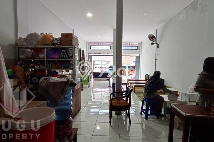 LOKASI PREMIUM! Komersial di Depok, Luas 326m2m², Akses Strategis LOKASI PREMIUM! Komersial di Depok, Luas 326m2m², Akses Strategis