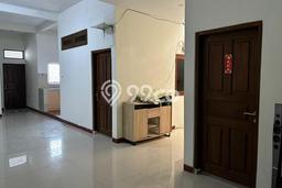 LOKASI STRATEGIS! Ruko Kawasan Tegalrejo, Luas 265m2m², Kawasan Komersial LOKASI STRATEGIS! Ruko Kawasan Tegalrejo, Luas 265m2m², Kawasan Komersial